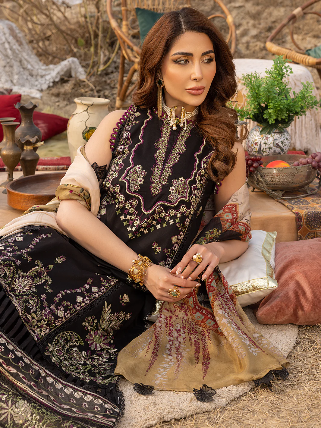 AASHNA | 3 Piece Luxury Lawn - Image 4
