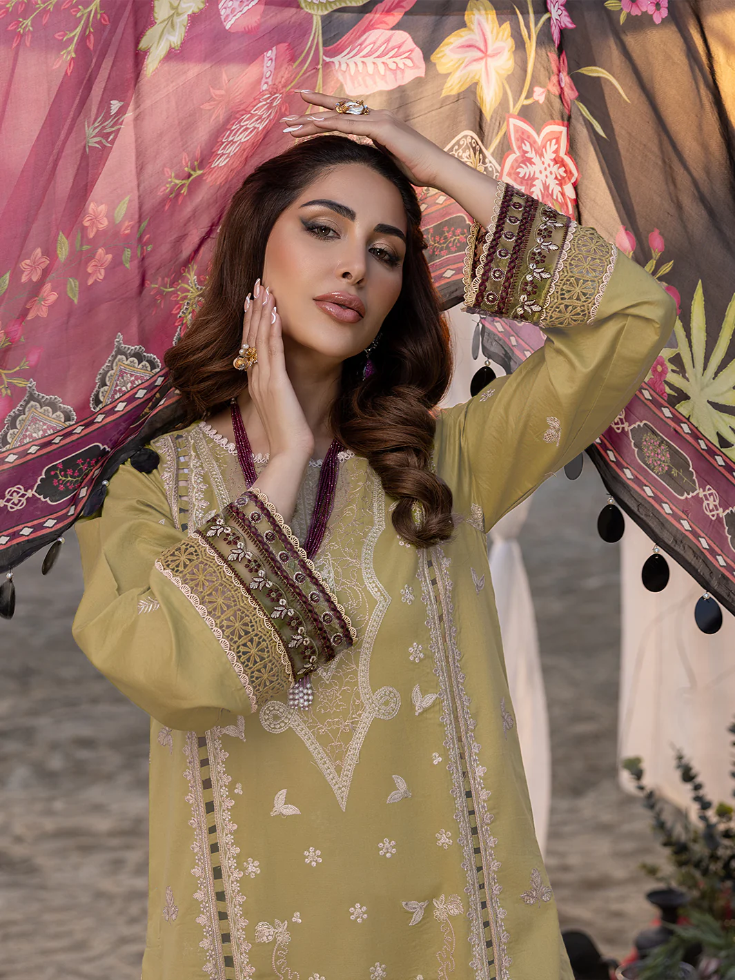 ARAISH | 3 Piece Luxury Lawn - Image 3