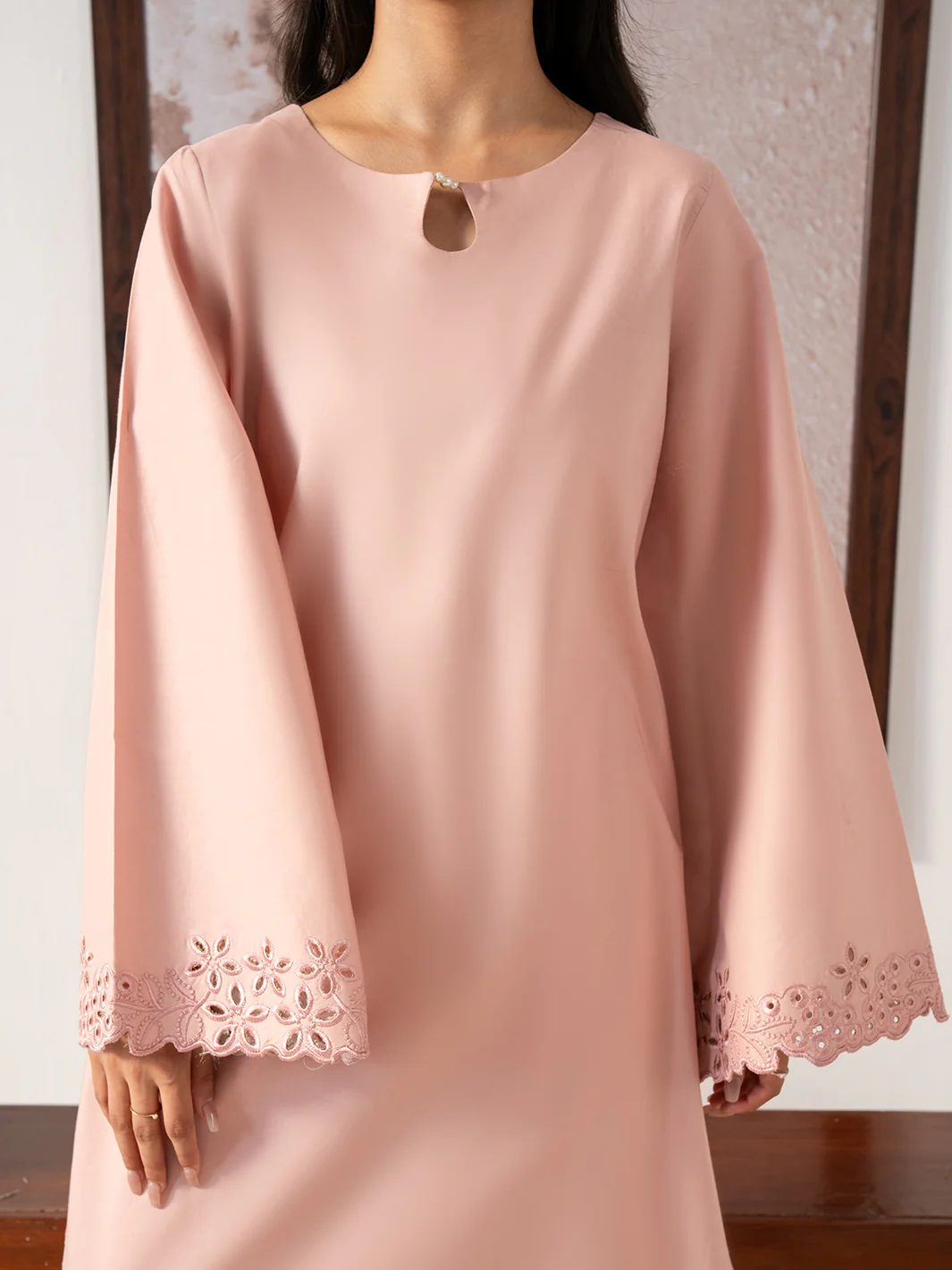BLUSH - Image 4