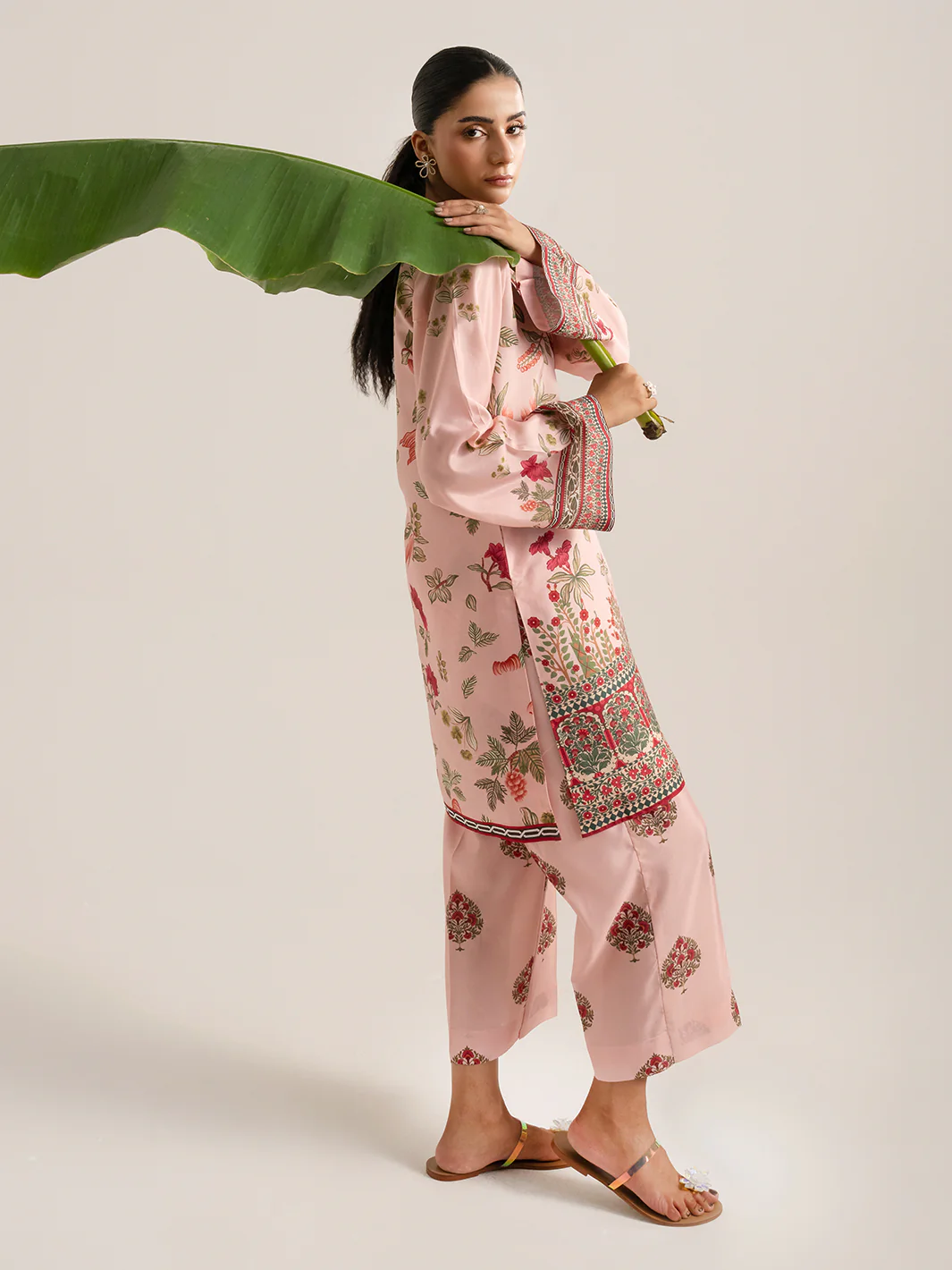 BLUSH - Image 4