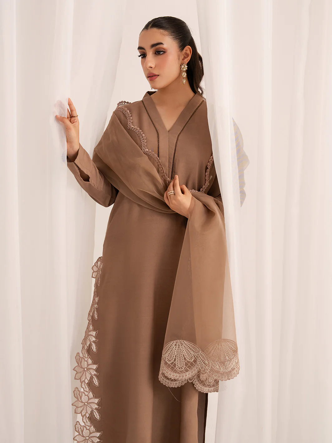 Caramel - Image 2