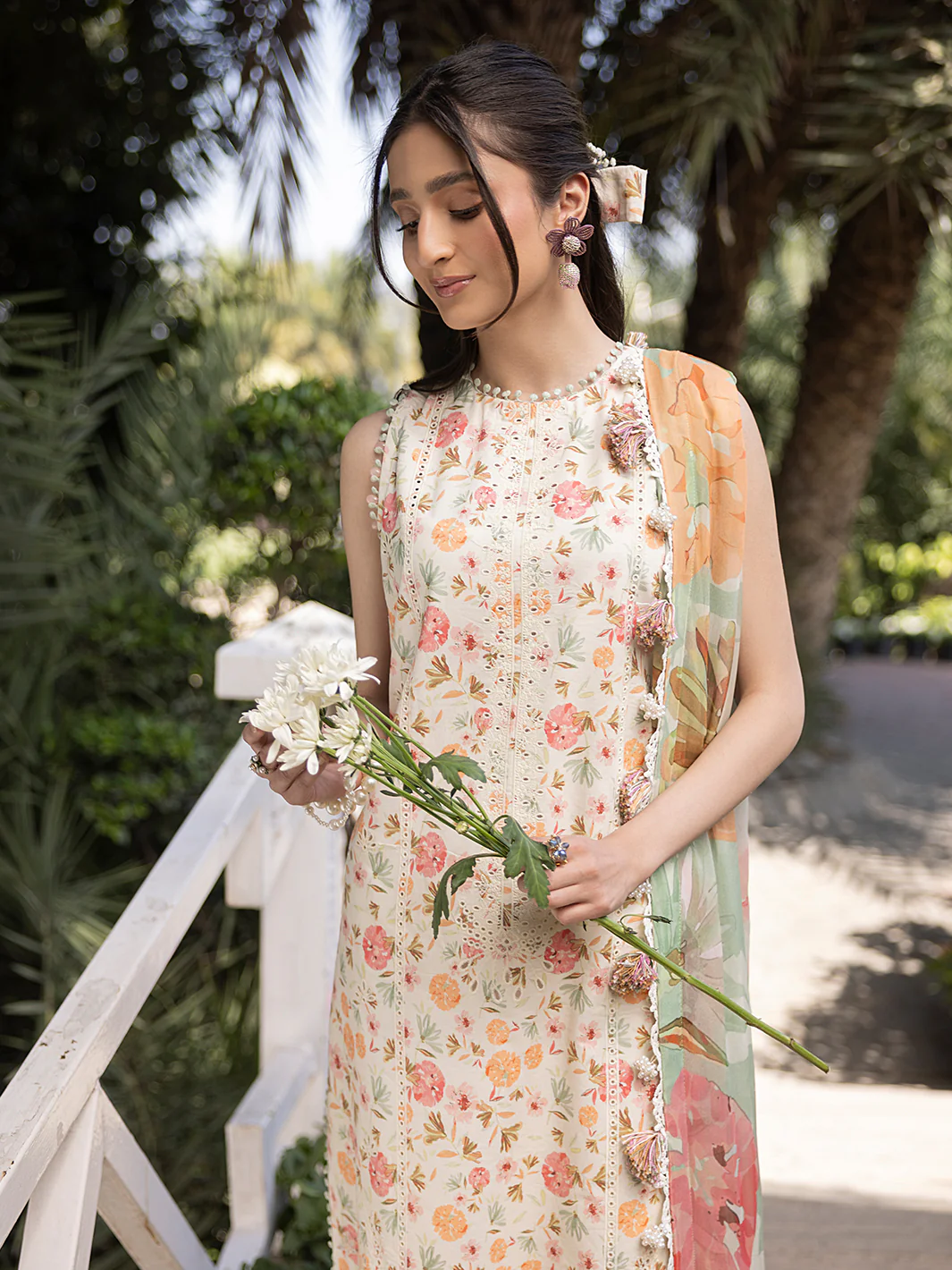FLORA (A) - Image 2