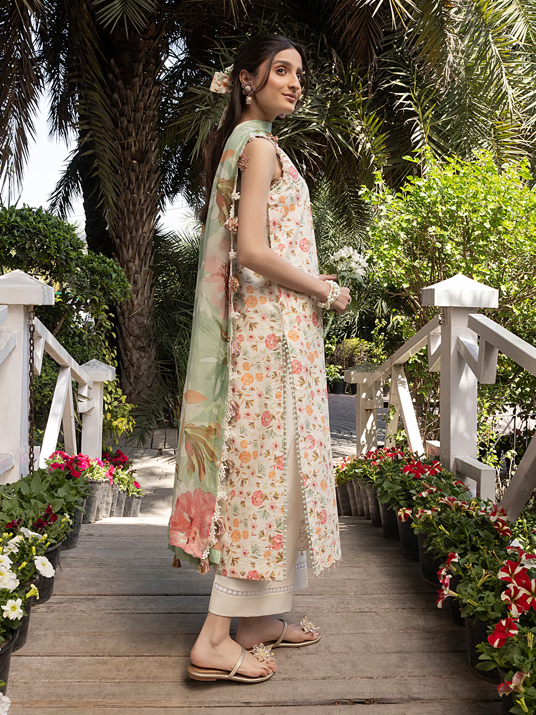 FLORA (A) - Image 3