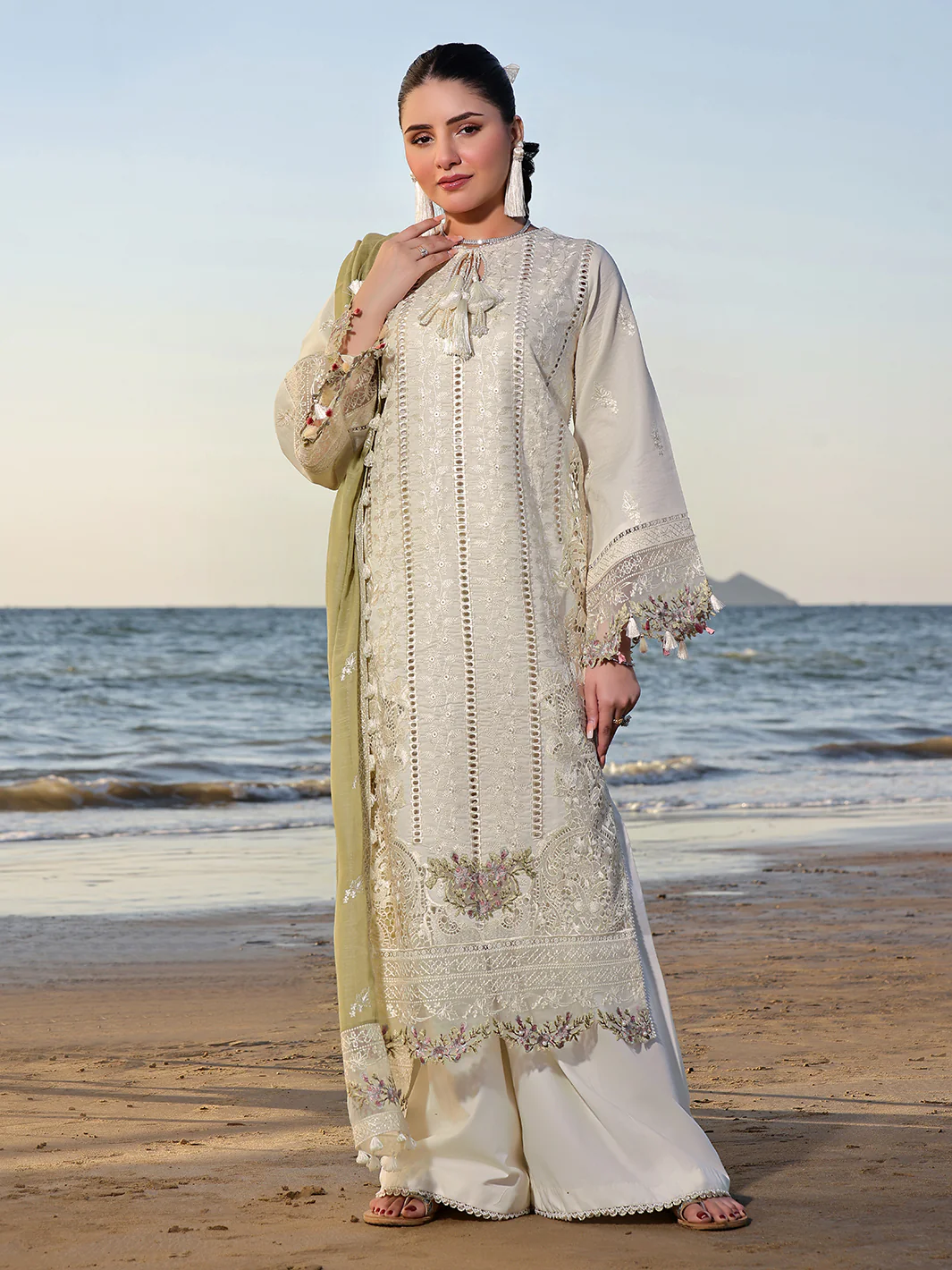 FLOSSIE | 3 PC LUXURY LAWN - Image 2