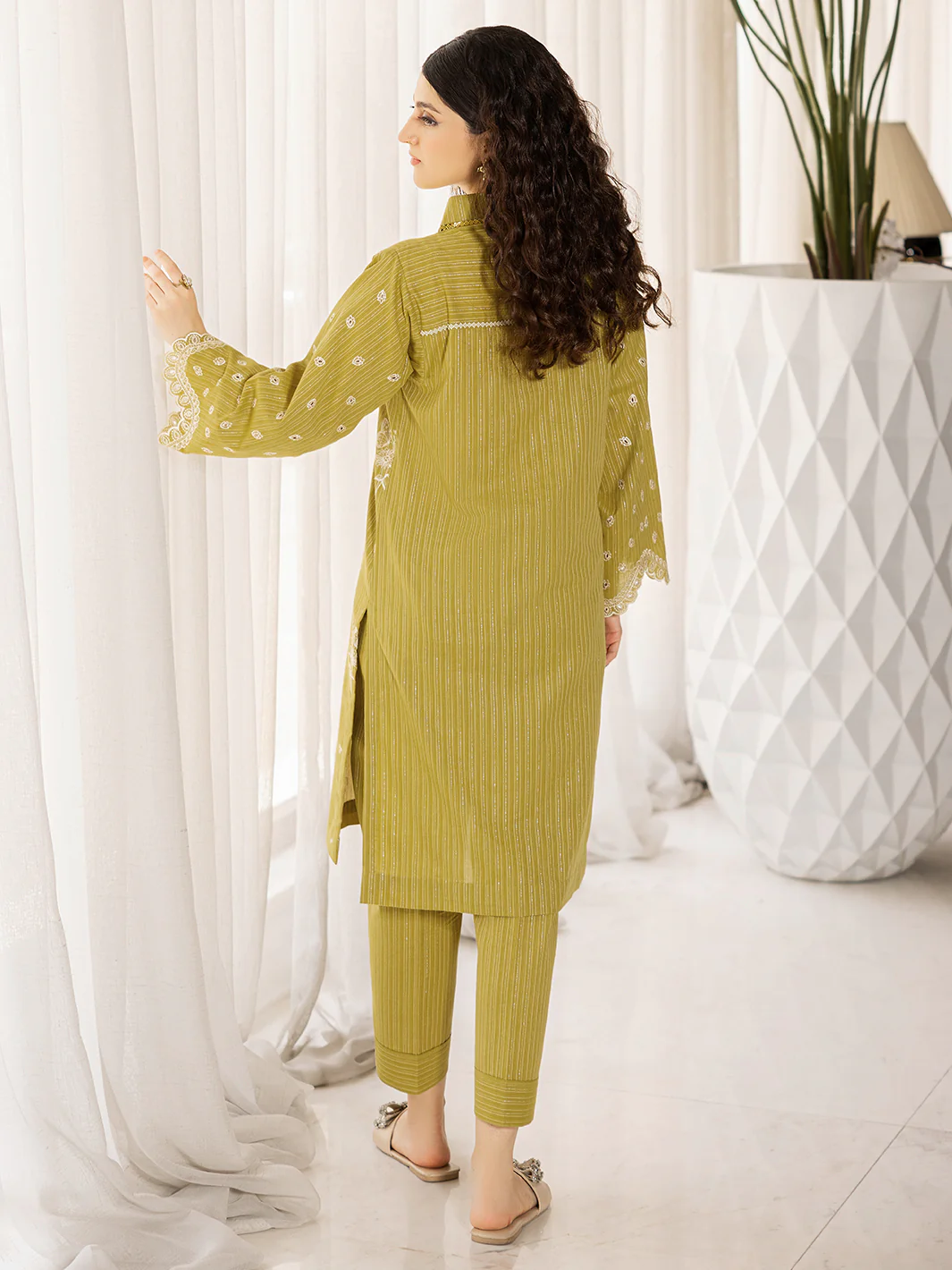 JADE | 2 Piece Pret - Image 3