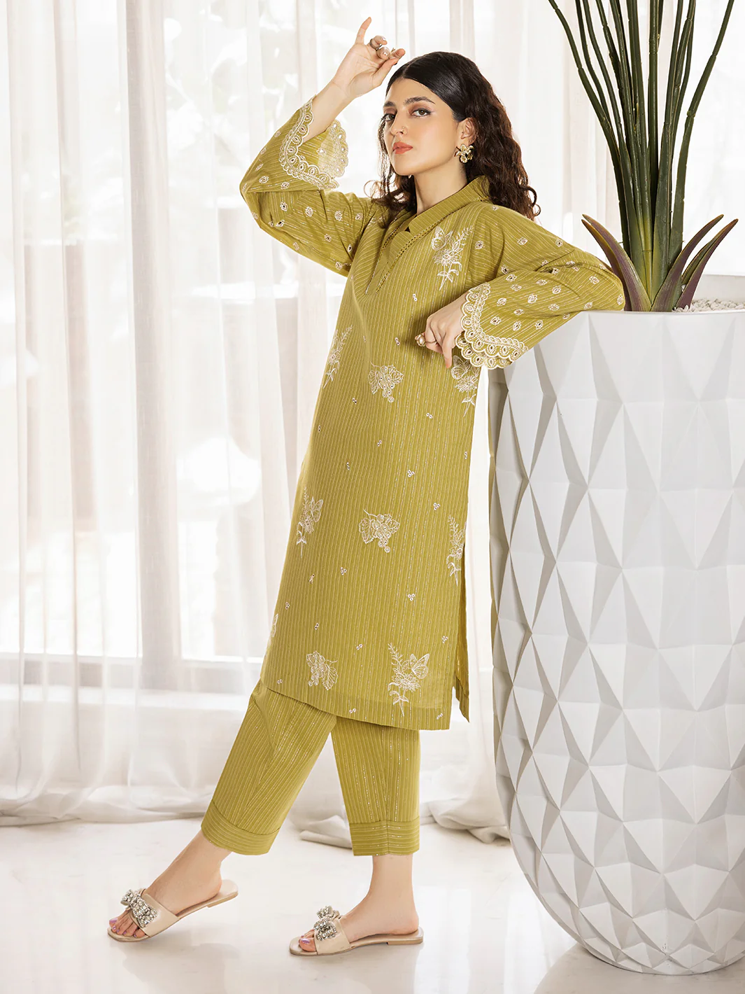 JADE | 2 Piece Pret - Image 5