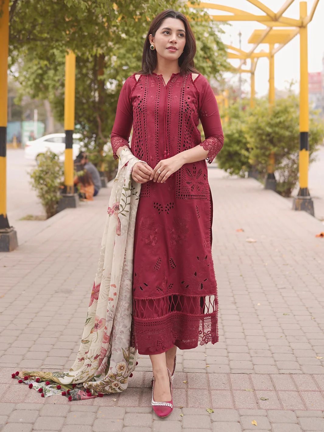 LALEEN | 3 PC LUXURY LAWN - Image 8