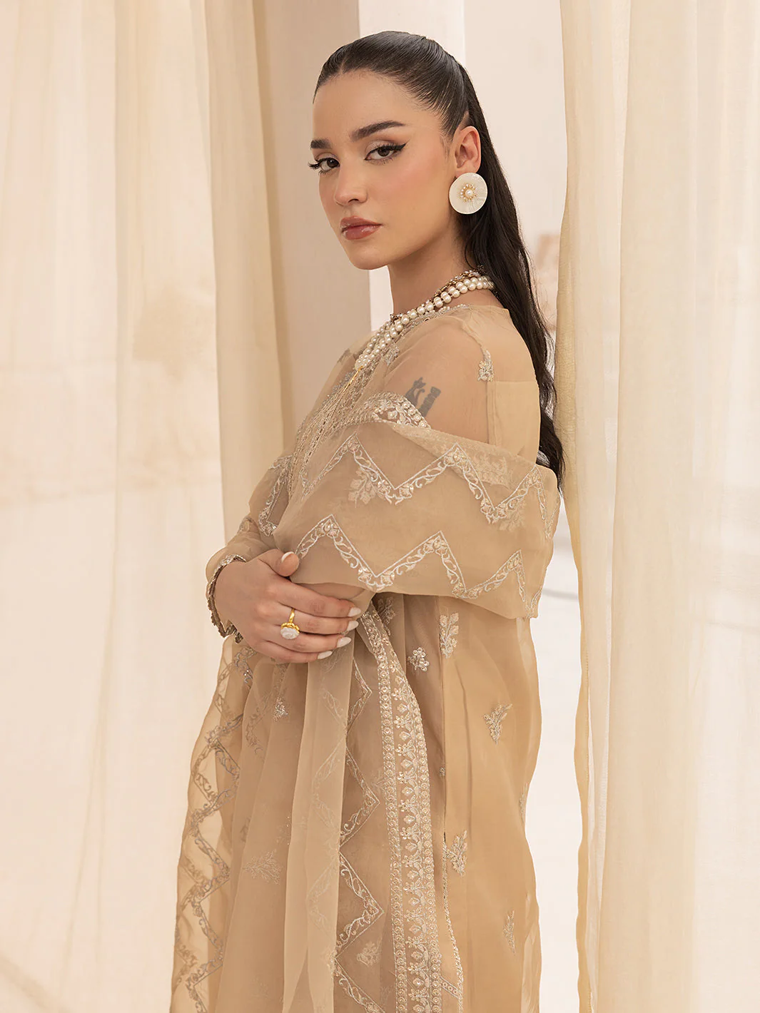 NOIR - Aleen - Image 5