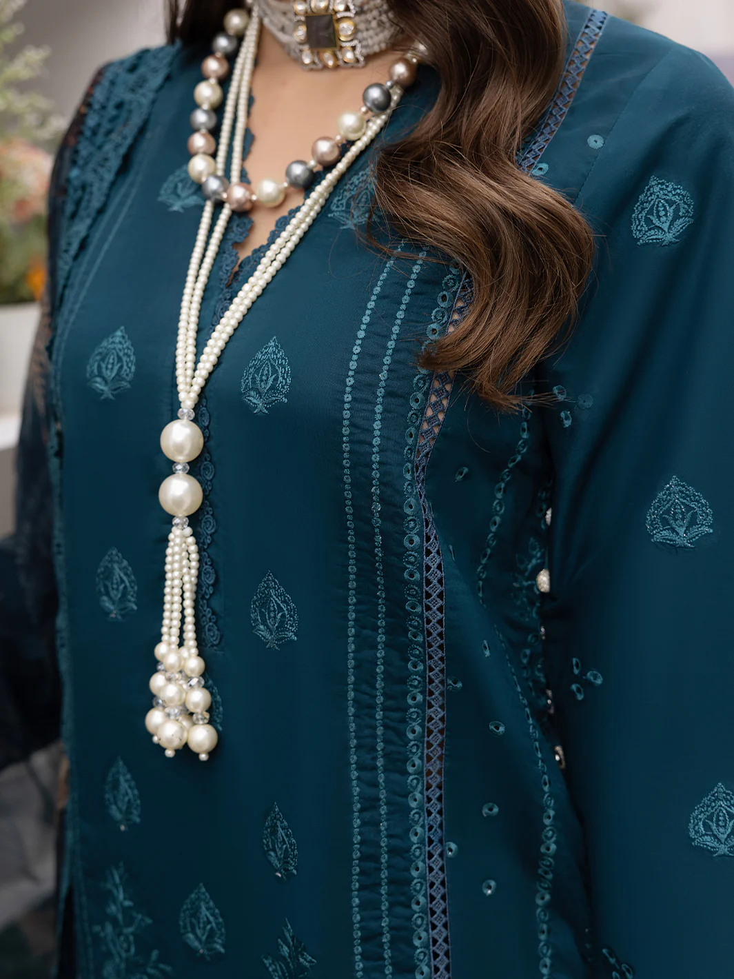 PEACOCK | 3 Piece Luxury Lawn - Image 8