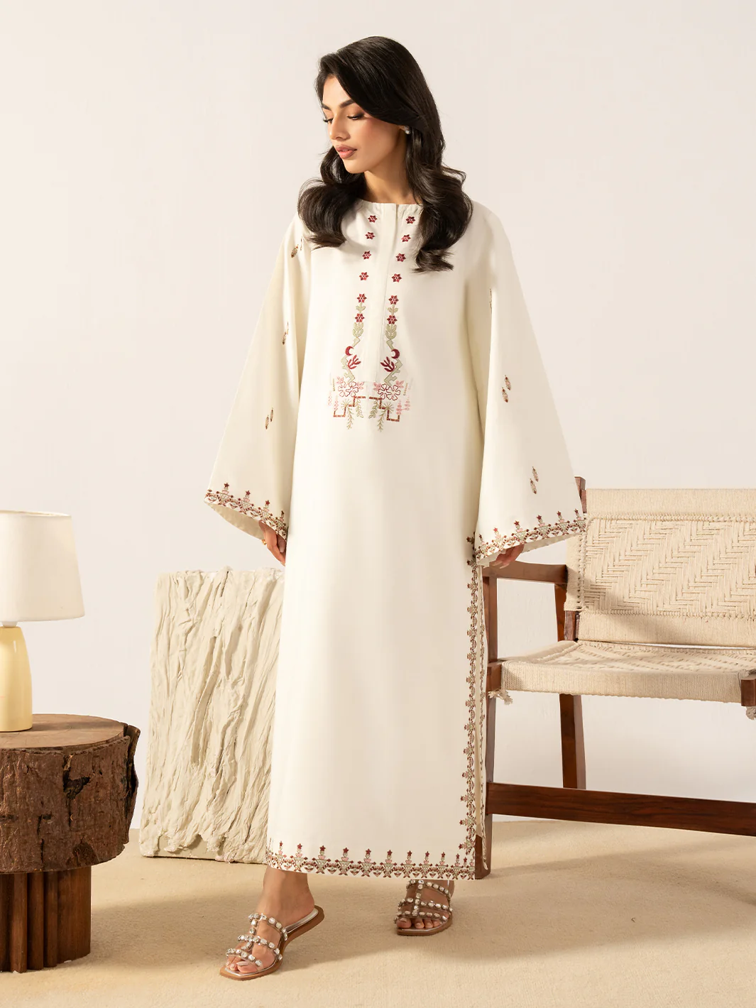 PORCELAIN - Image 10
