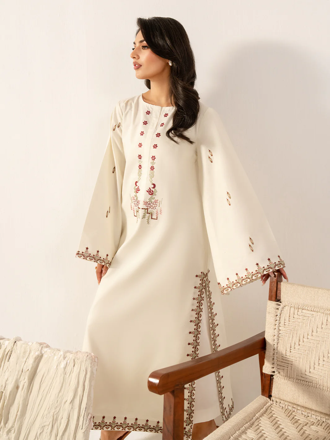 PORCELAIN - Image 5