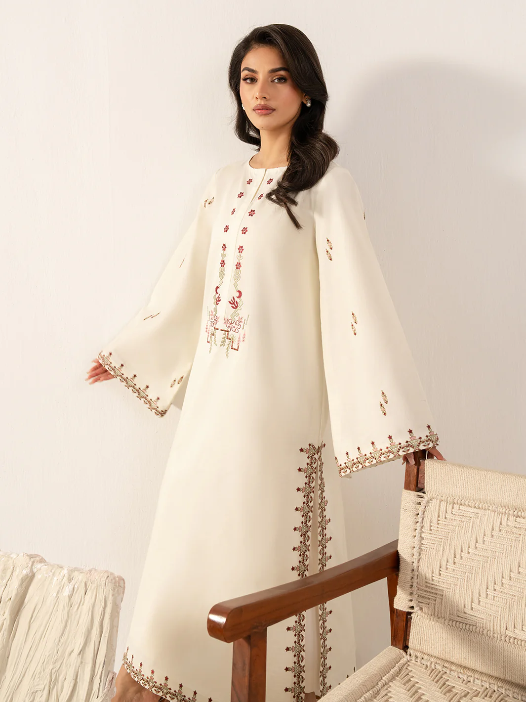 PORCELAIN - Image 6