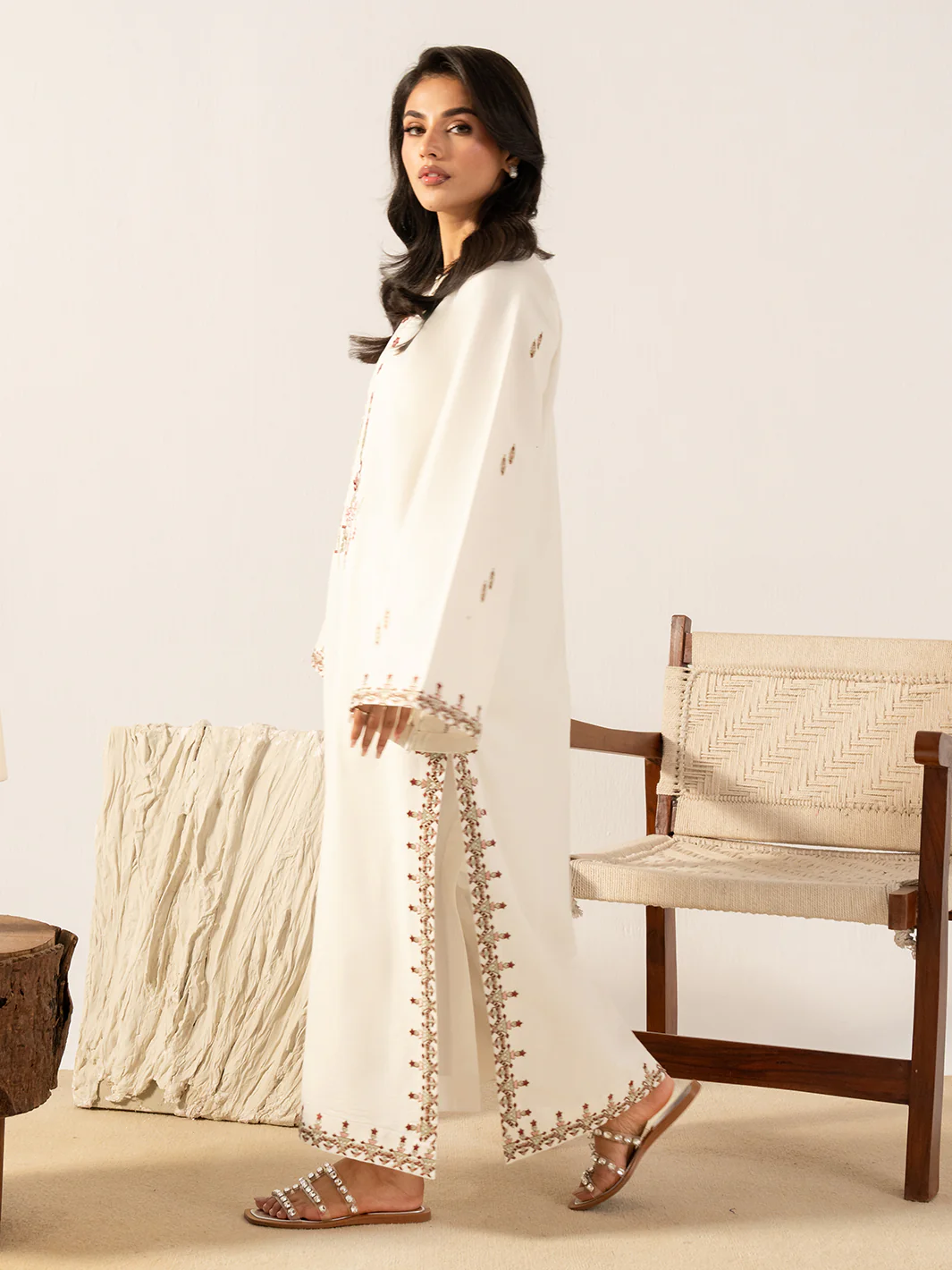 PORCELAIN - Image 7