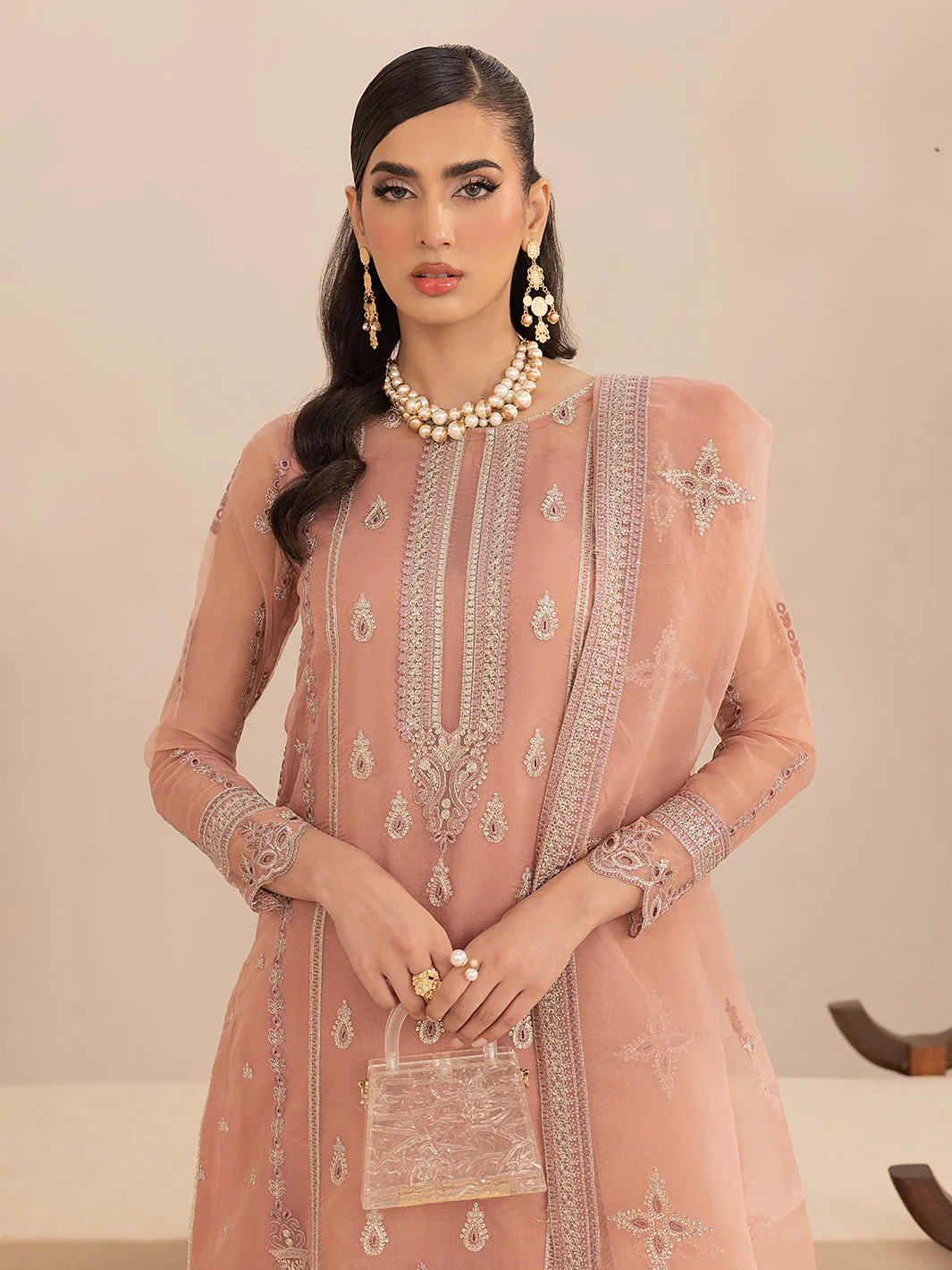 ROUGE - Aleen - Image 2