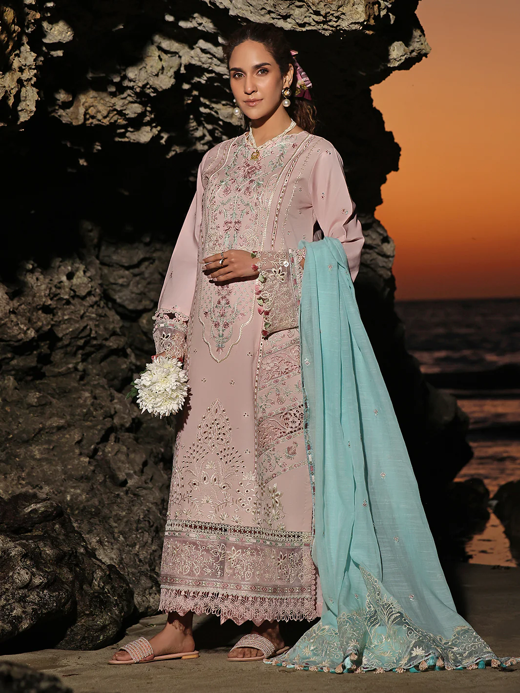 SOFFIO | 3 PC LUXURY LAWN - Image 2