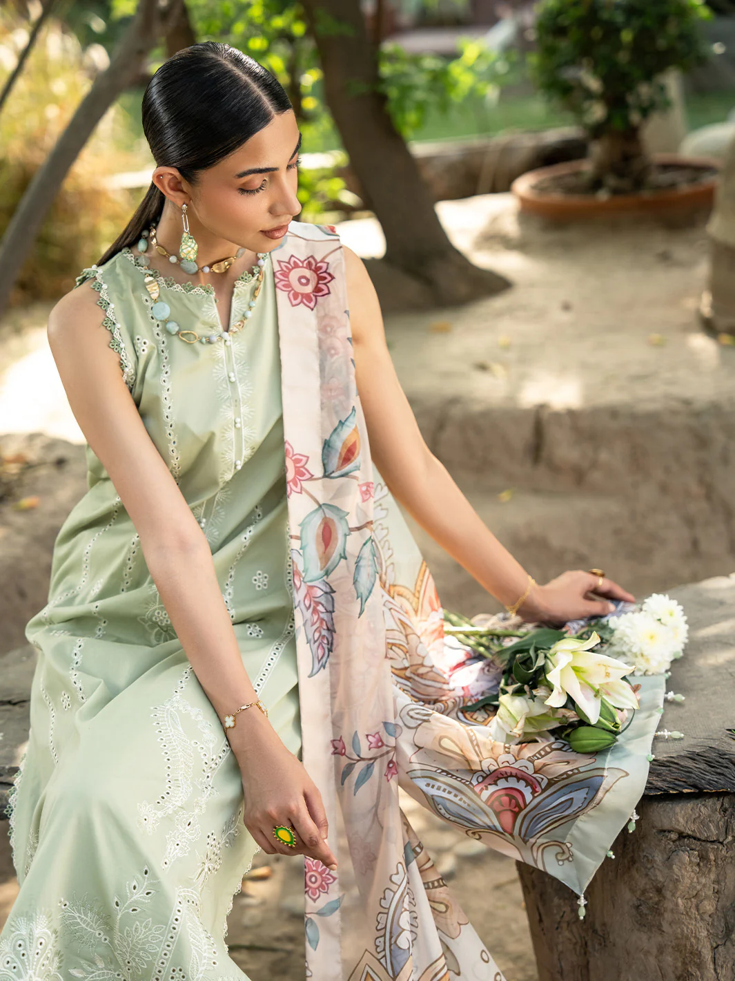 Zaina - Image 8