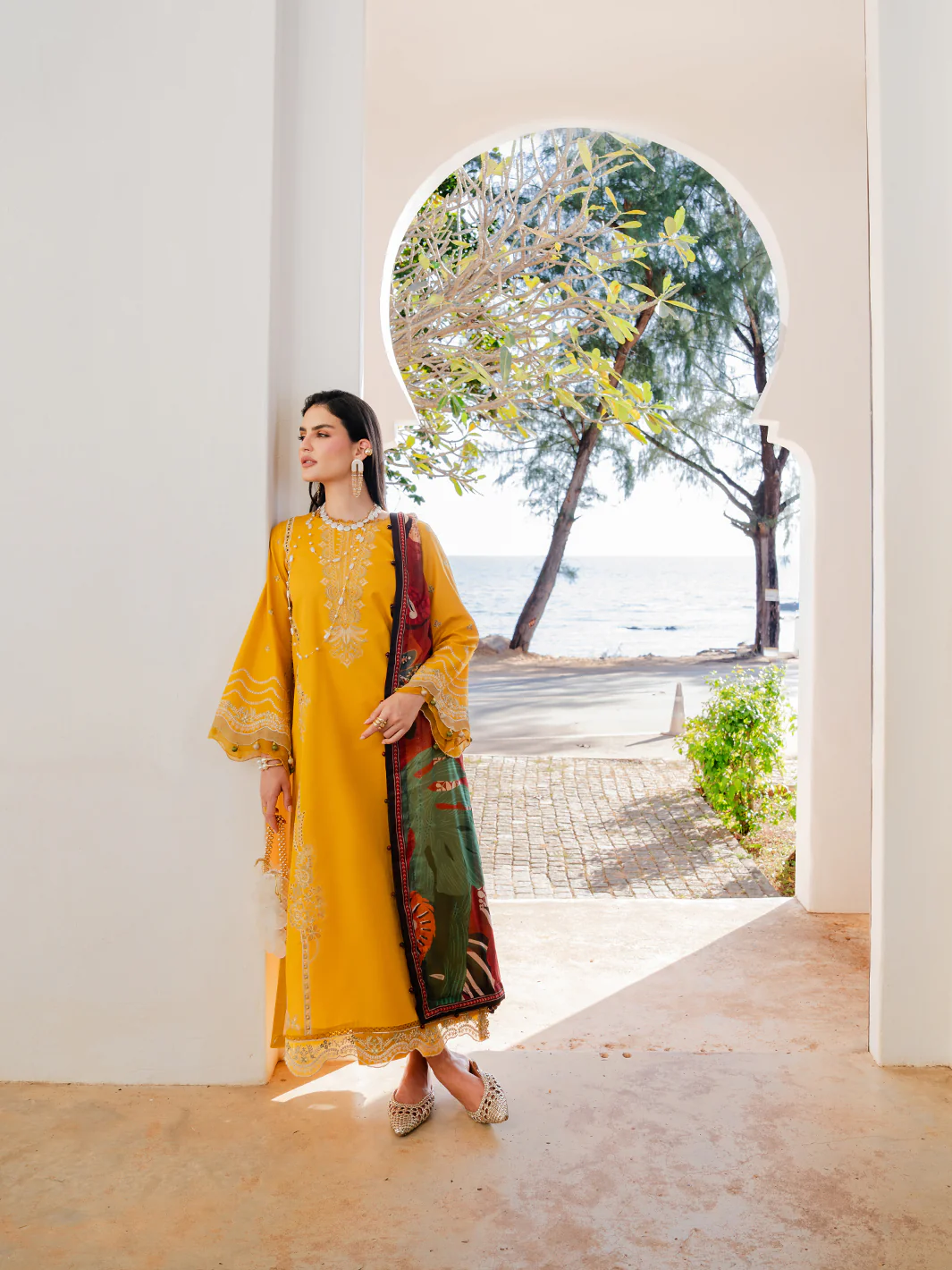 Zareen - Image 8