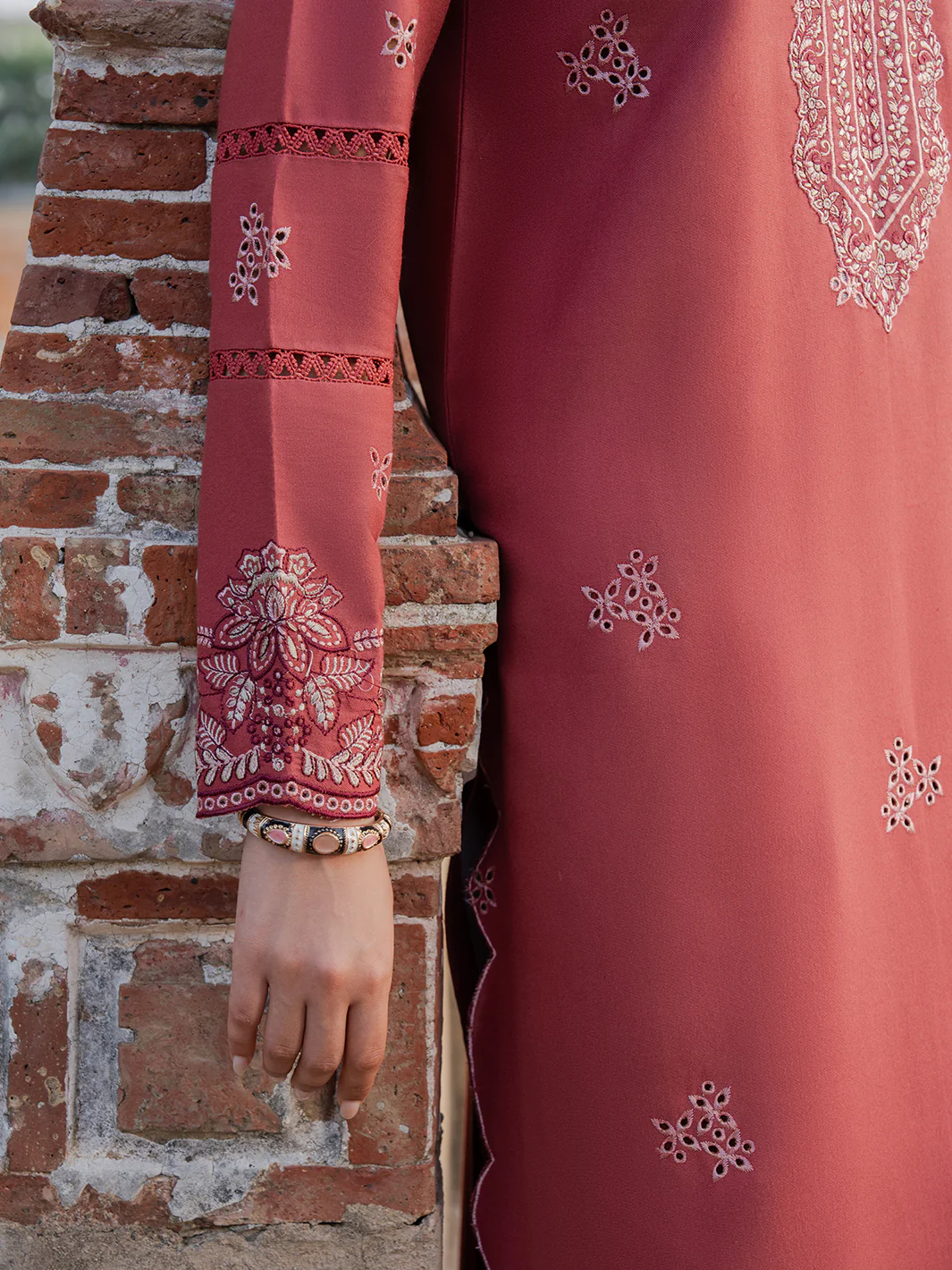 Zarnoor - Image 2